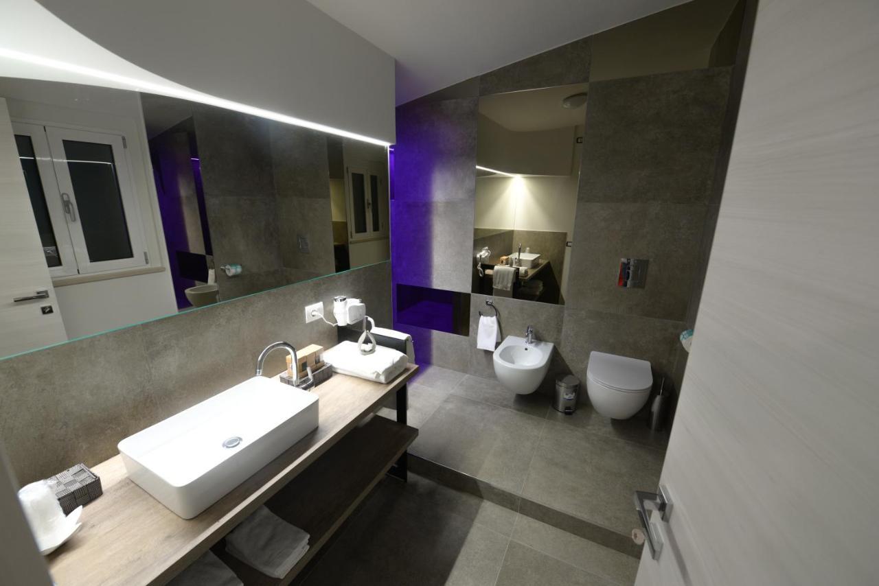 Cappellanio Suite & Apartament Монтескальозо Экстерьер фото