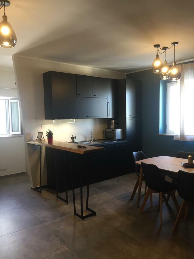 Cappellanio Suite & Apartament Монтескальозо Экстерьер фото